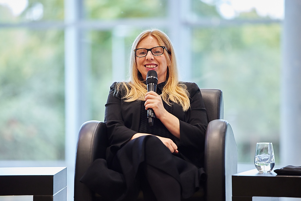 Nadine Schönwald bei einer Fachtagung zu Inklusion und Barrierefreiheit